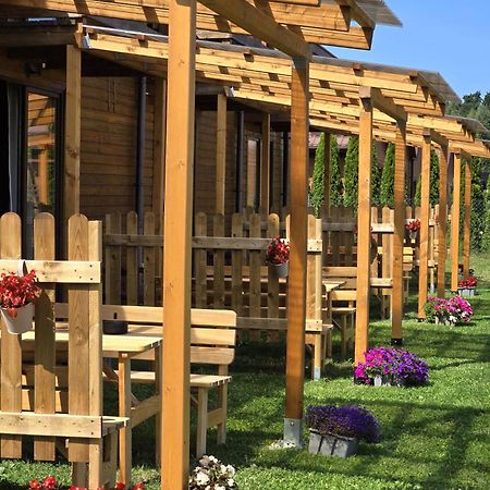 Ozi-Holiday Rusinowo  Exteriér fotografie