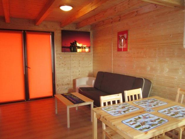 Ozi-Holiday Rusinowo  Exteriér fotografie